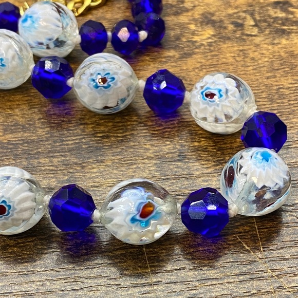 Blue Flowers Vtg glass with blue crystal 28 inch necklace Aprilsplace Chicken - Picture 7 of 8